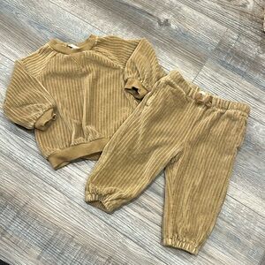 H&M Ribbed Velour Set